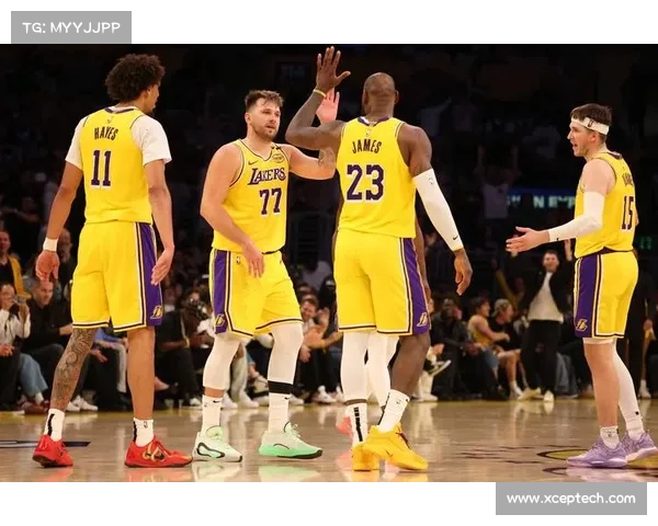 4月9日NBA 哈登21+12快船升第4 勇士灭日 湖人负雷 东契奇被驱逐场外 4月9日NBA 哈登21+12快船升第4 勇士灭日 湖人负雷 东契奇被驱逐场外